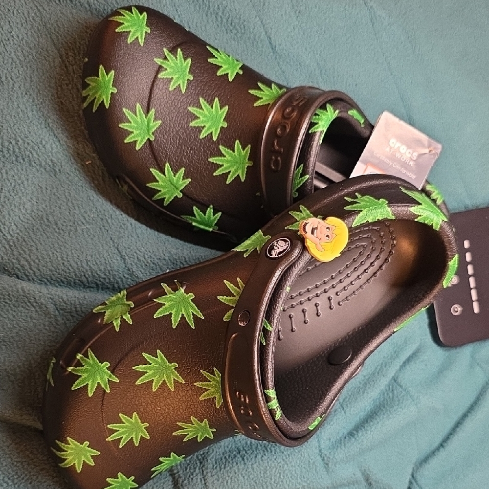 CROCS Black Clogs with Green Leaf Design - Picture 8 of 9